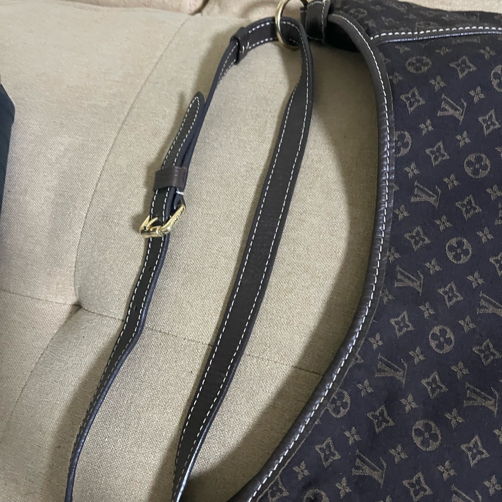 Louis Vuitton Black Monogram Hobos Shoulder Bag - Picture 5 of 15